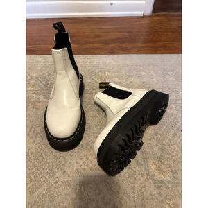 Women's Dr. Martens White & Black Chelsea Ankle Boots Size 6